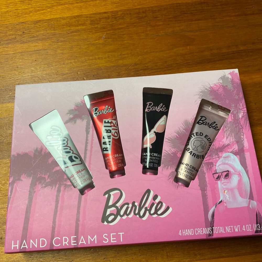 Barbie Red and White Moisturizer Set for Bath Skin and Hair